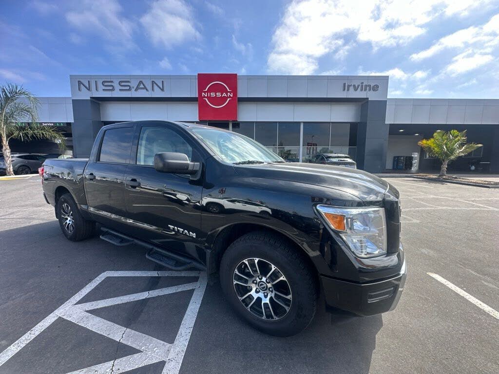 2023 Nissan Titan Platinum Reserve