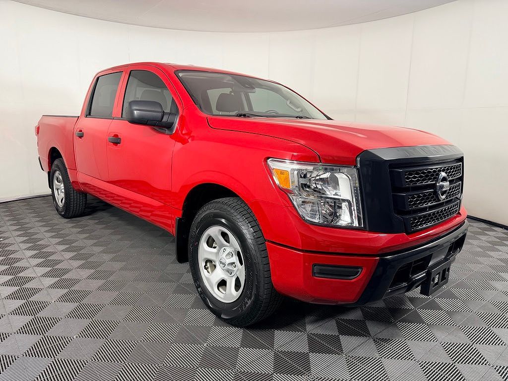 2022 Nissan Titan SV