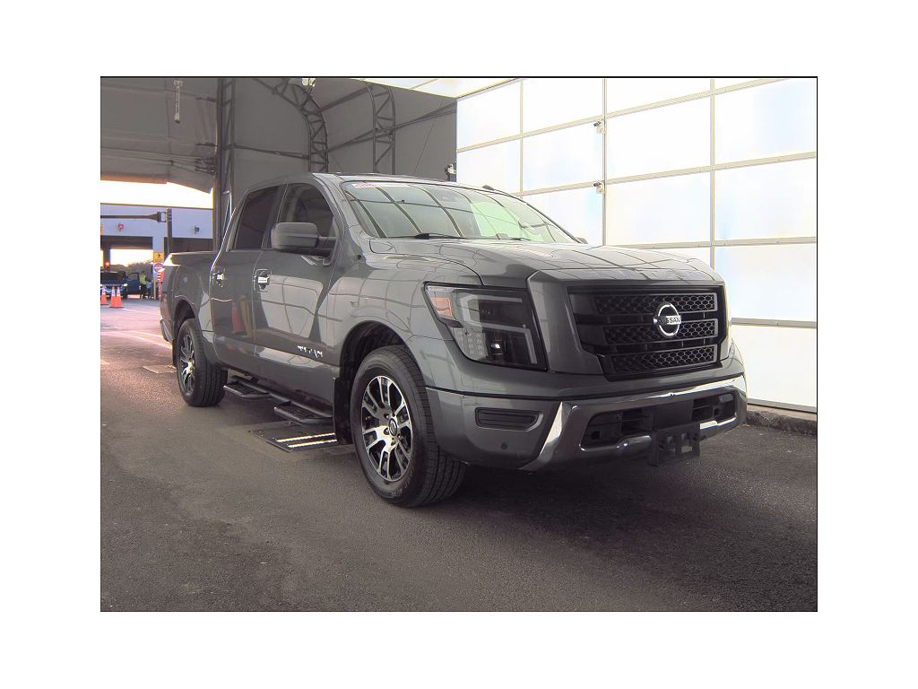 2021 Nissan Titan Platinum Reserve