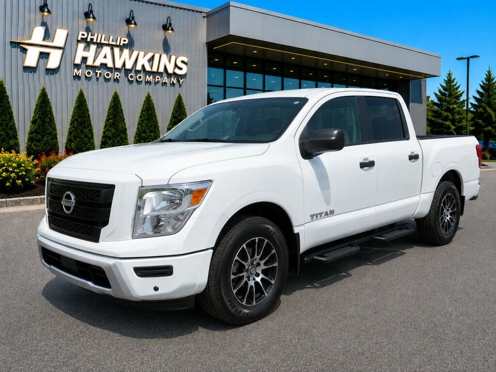 2024 Nissan Titan Platinum Reserve