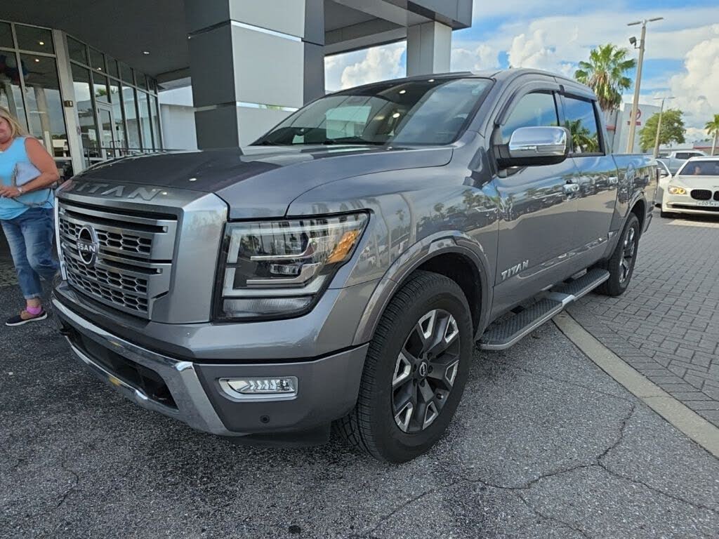 2024 Nissan Titan SV