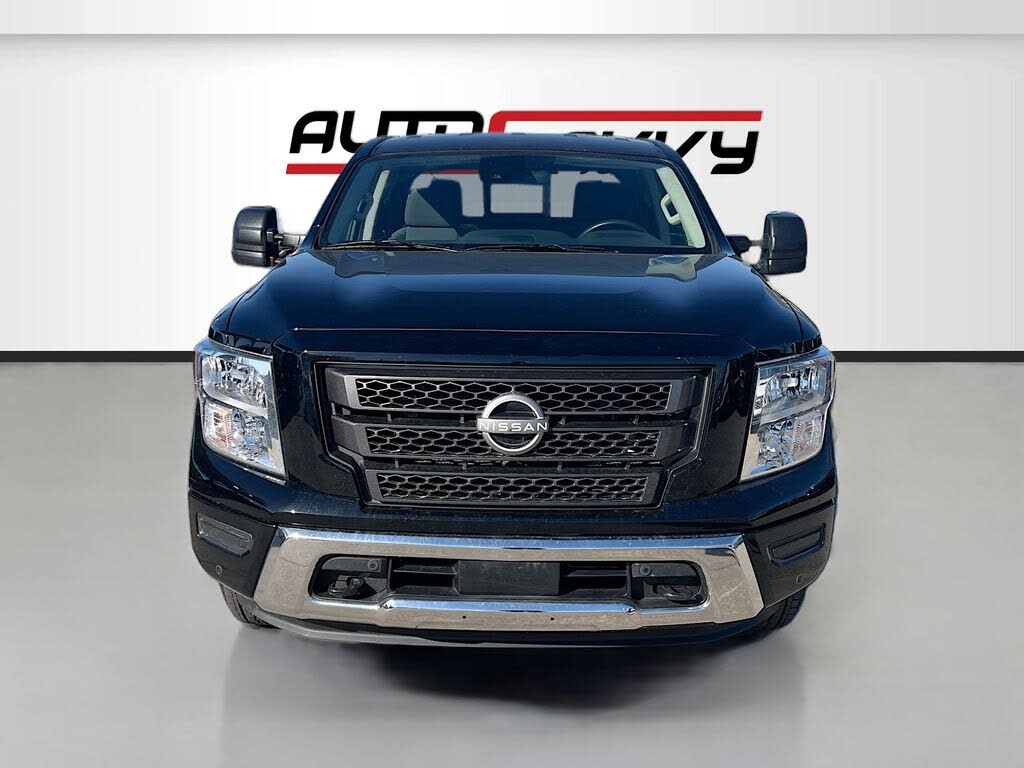 2024 Nissan Titan Platinum Reserve
