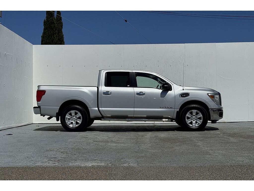 2017 Nissan Titan S