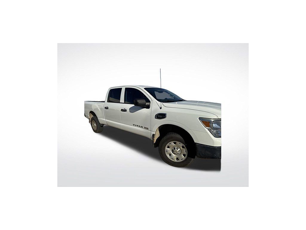2018 Nissan Titan XD SV