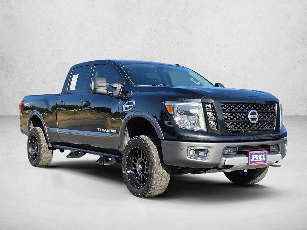 2017 Nissan Titan XD SL