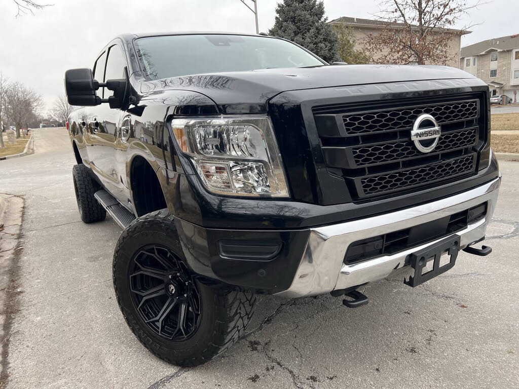 2020 Nissan Titan XD SV