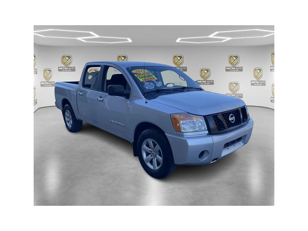 2015 Nissan Titan SV