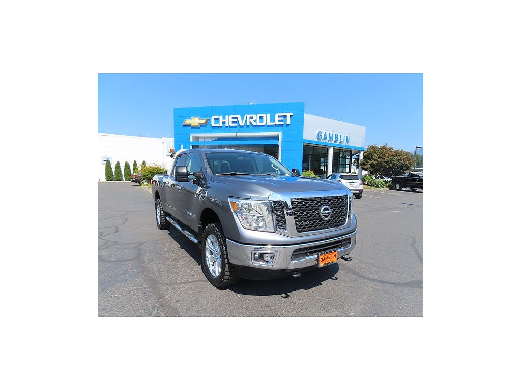2018 Nissan TITAN XD SV