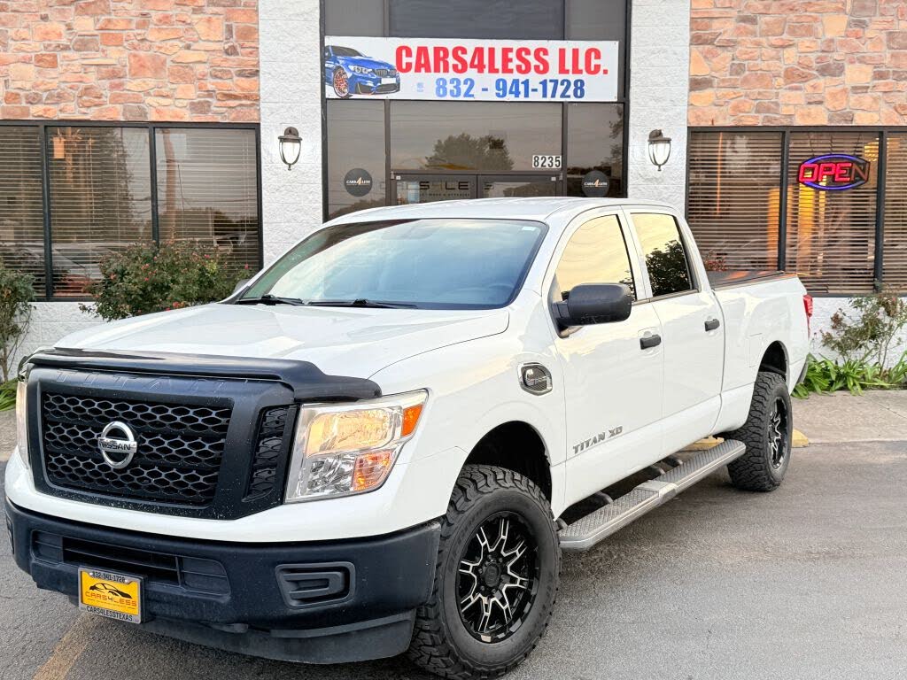 2017 Nissan Titan XD SV