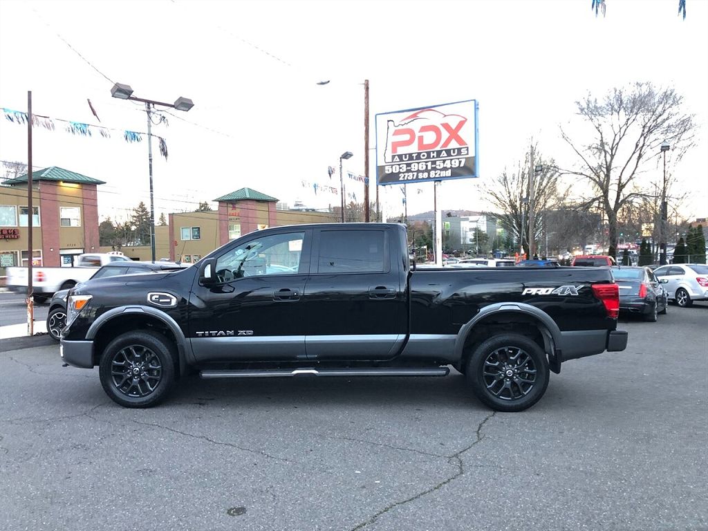 2017 Nissan Titan XD SV