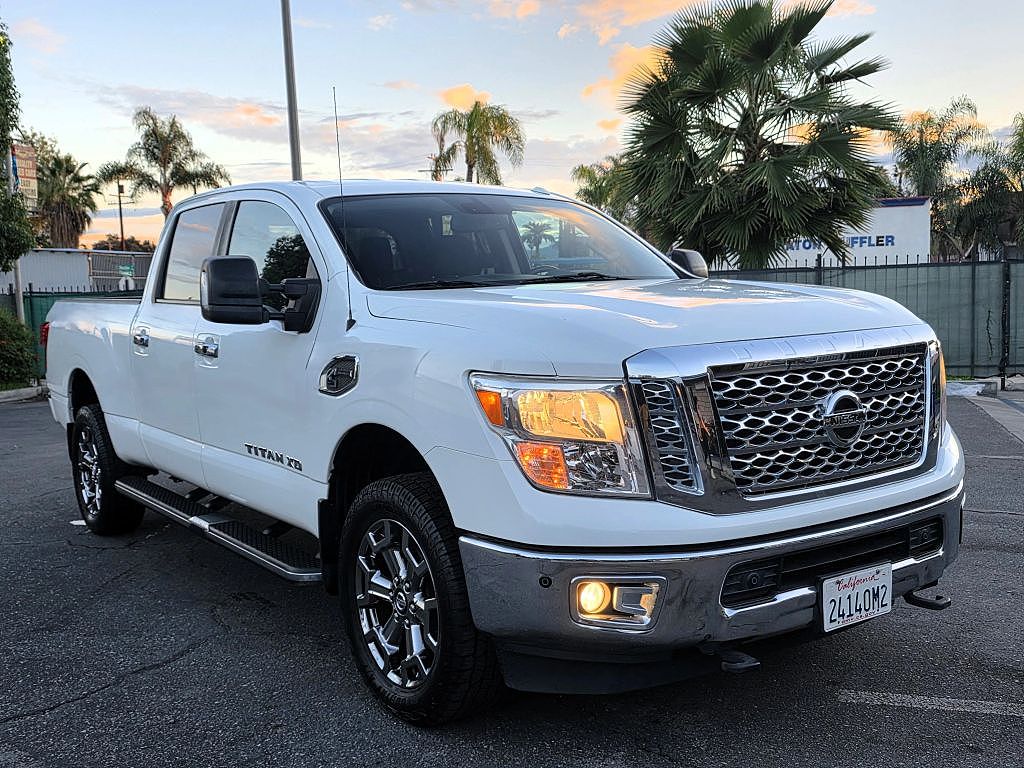 2017 Nissan Titan XD SV
