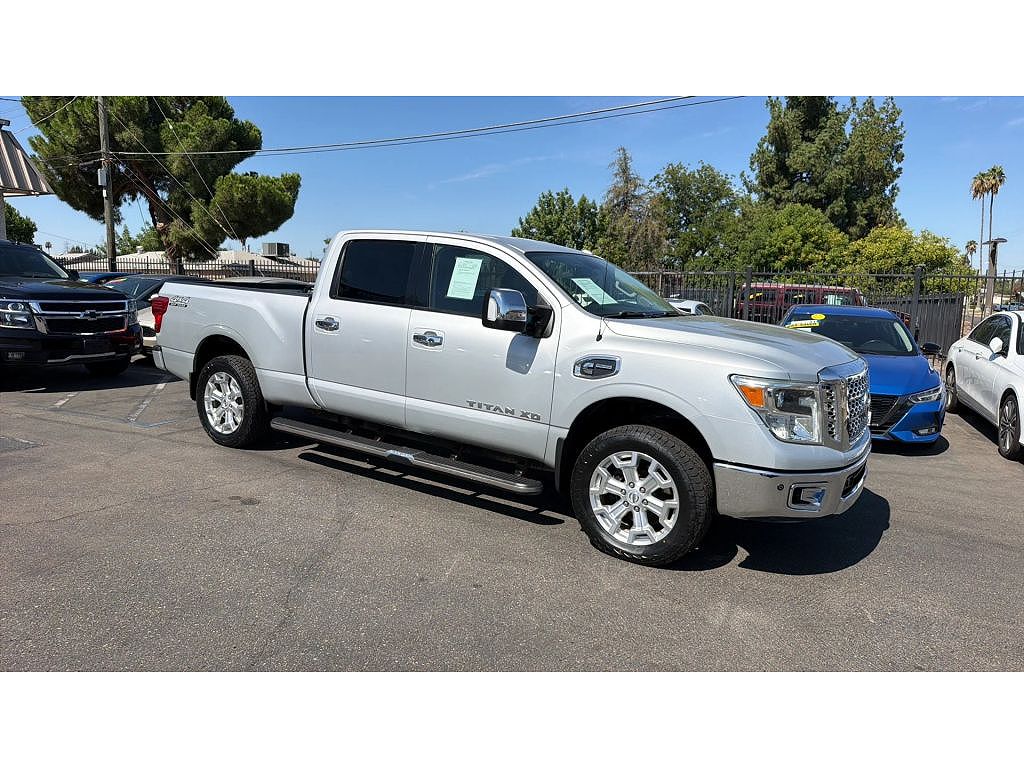2017 Nissan Titan XD SL