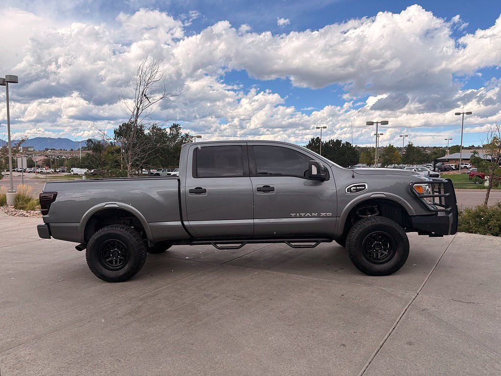 2017 Nissan Titan XD SV
