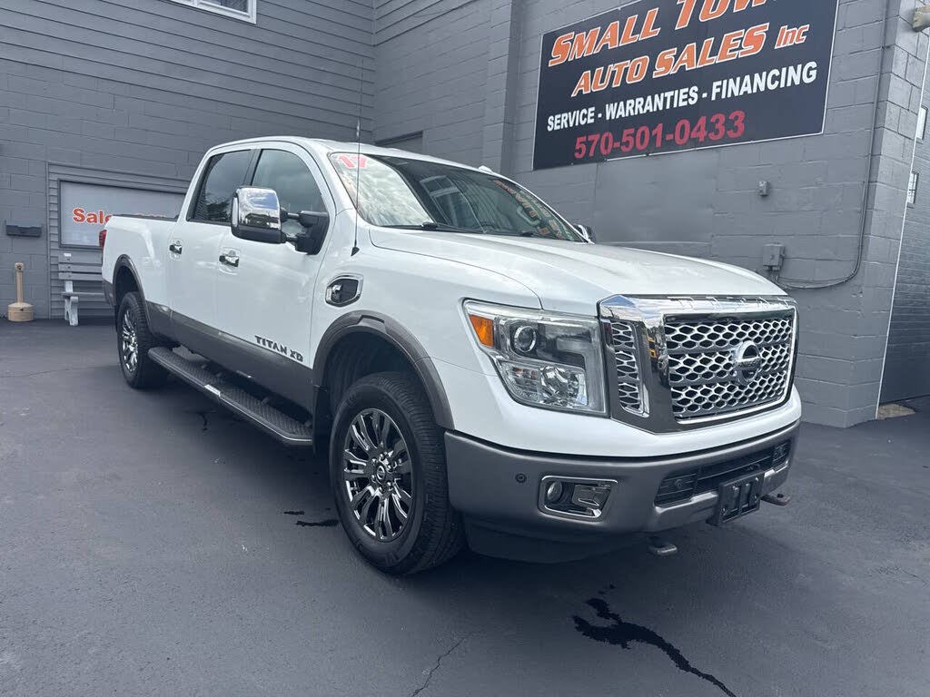 2017 Nissan Titan XD SV