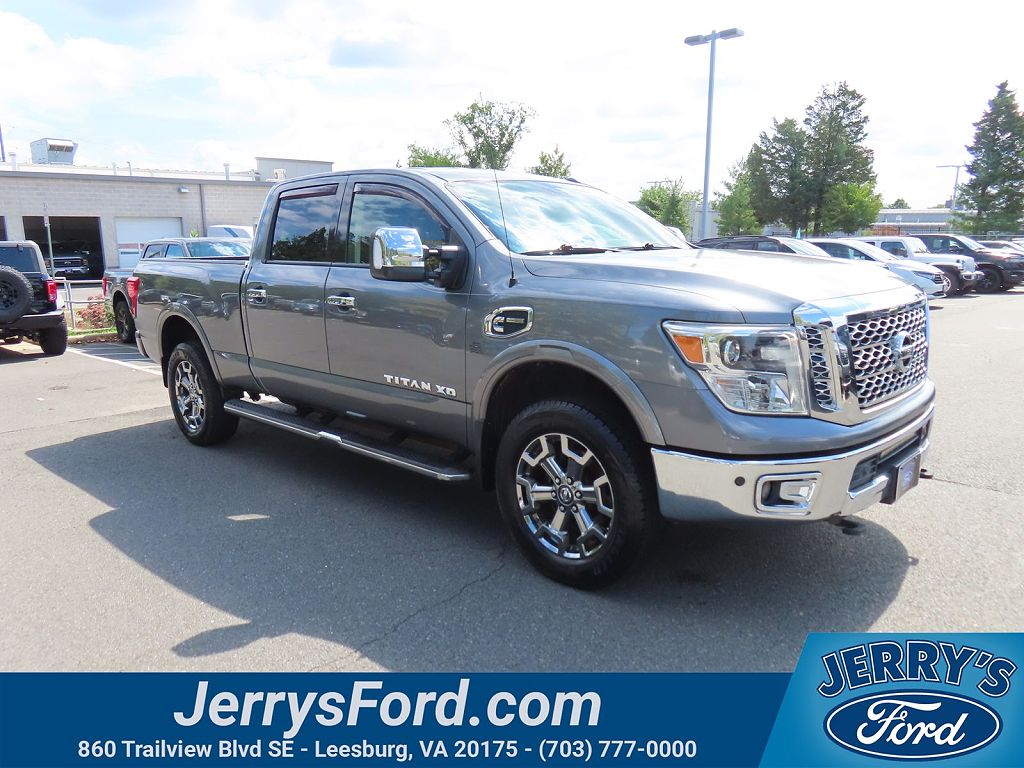 2017 Nissan Titan XD SV