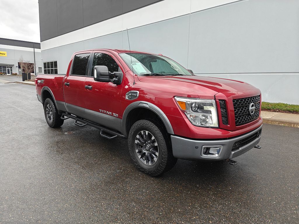 2017 Nissan Titan XD SV