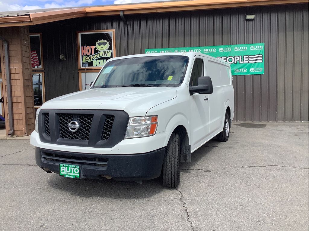 2013 Nissan NV 2500 S
