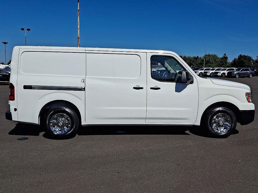 2018 Nissan NV 2500 SV