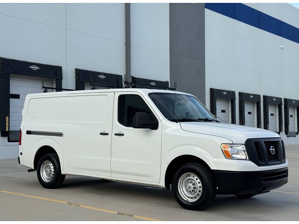 2017 Nissan NV 2500 SV