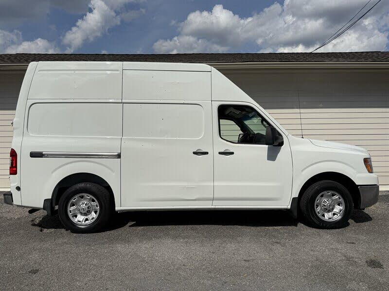 2013 Nissan NV 2500 S