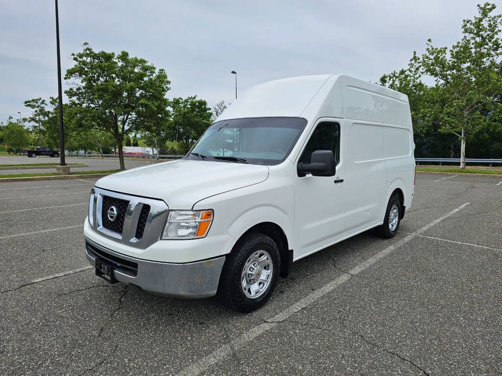 2013 Nissan NV 2500 S