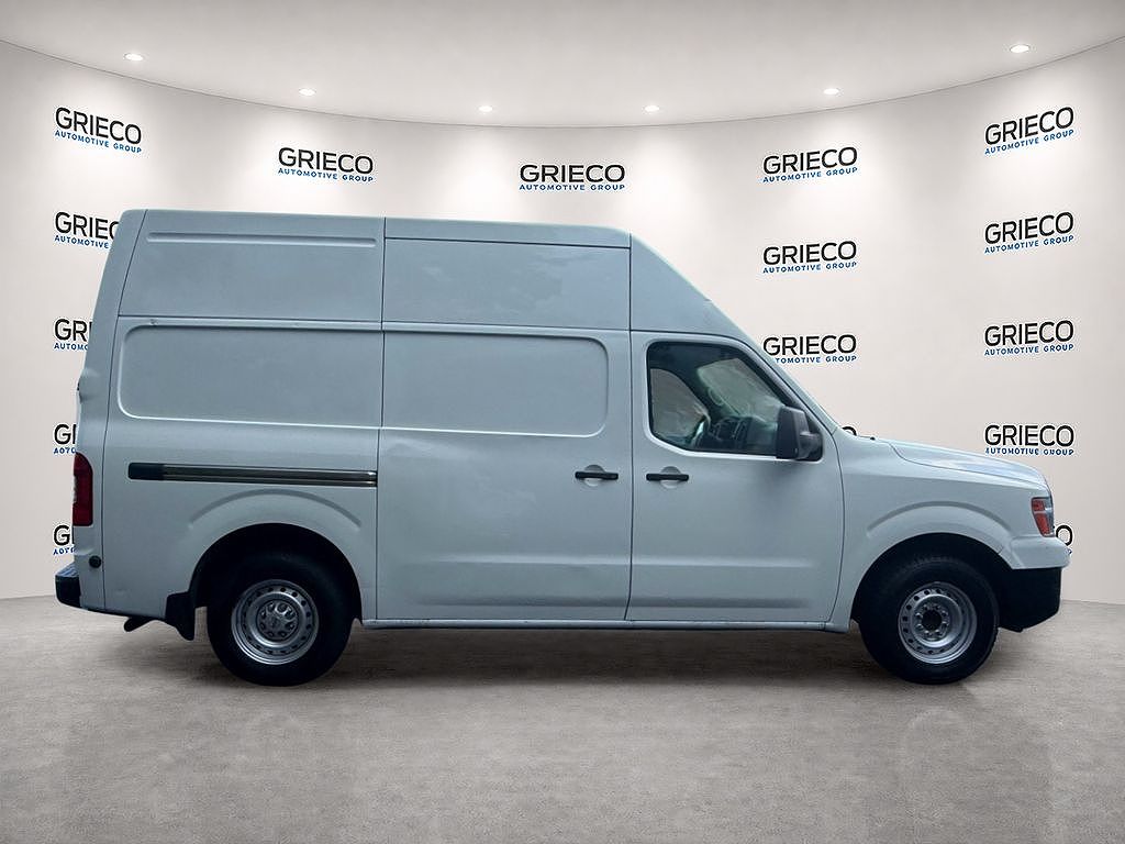 2021 Nissan NV 2500 SV