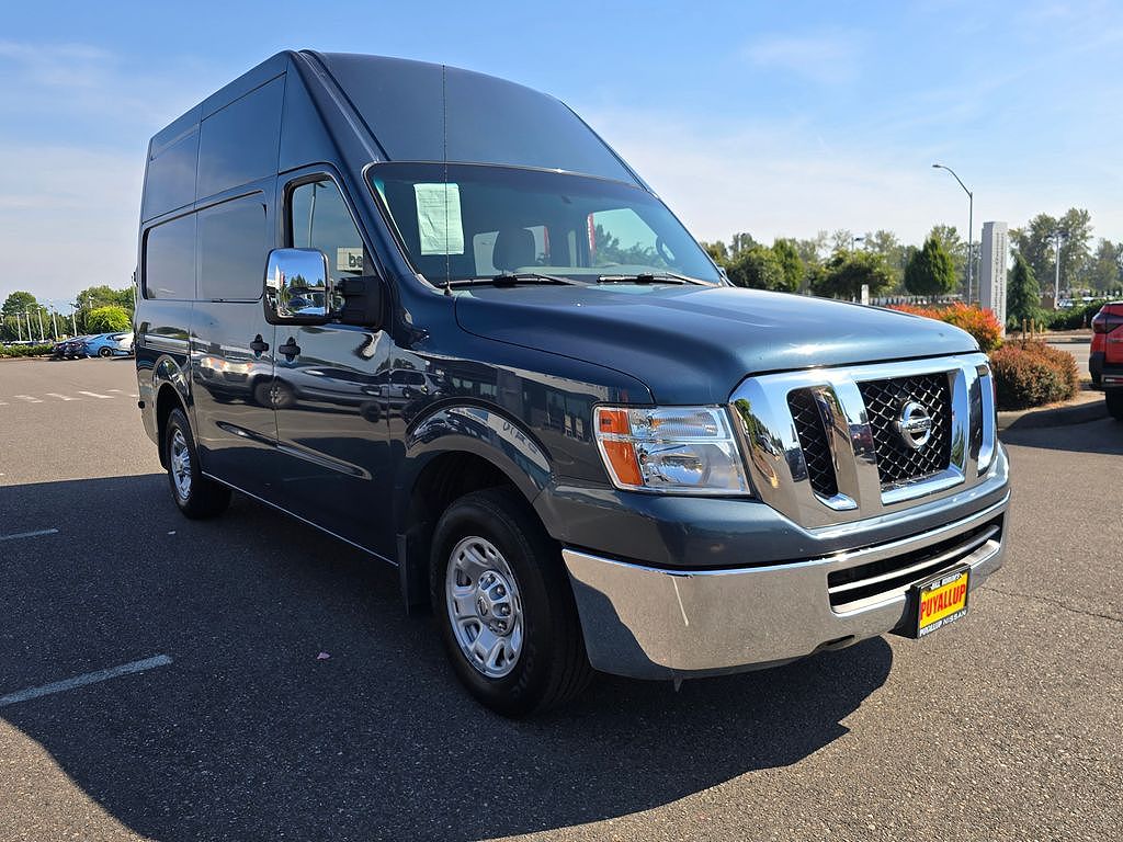 2013 Nissan NV 2500 S