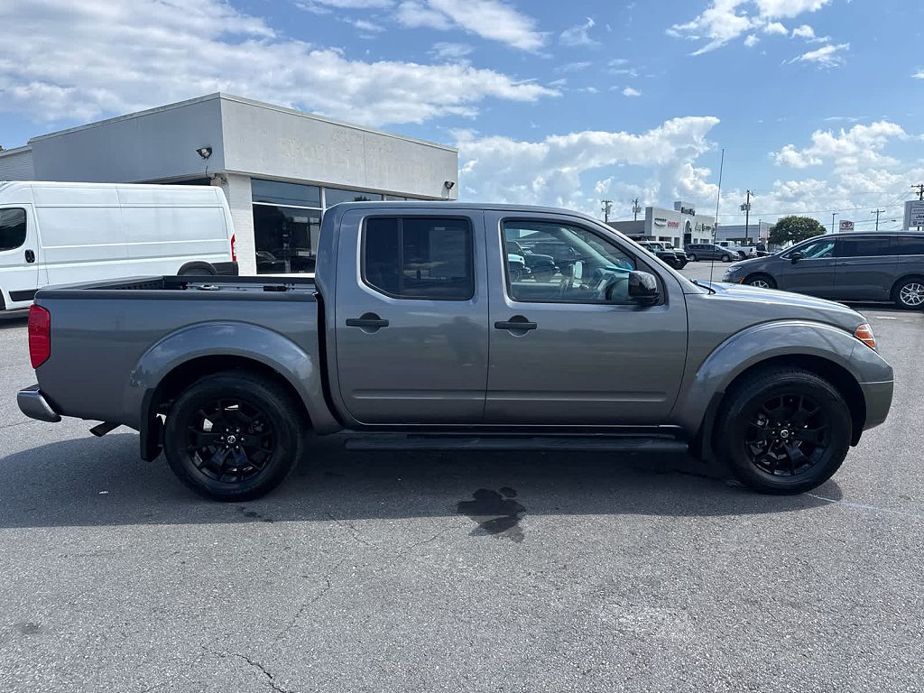 2020 Nissan Frontier Crew Cab SV 4x2