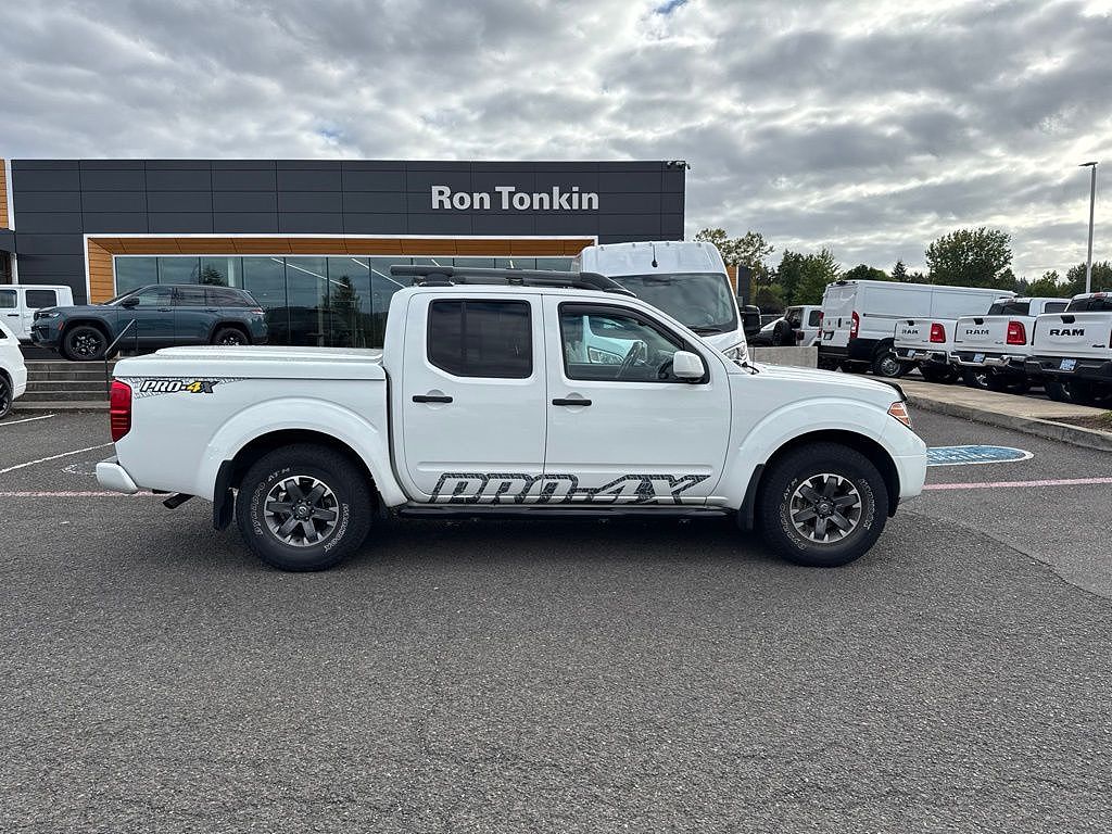 2020 Nissan Frontier SV