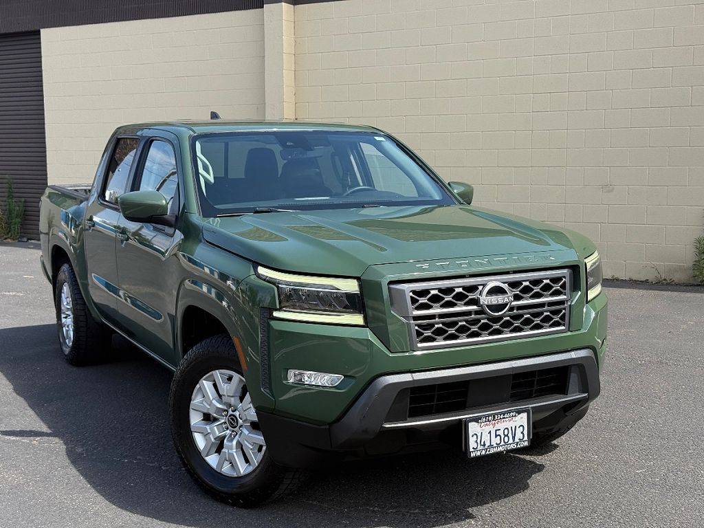 2023 Nissan Frontier SV