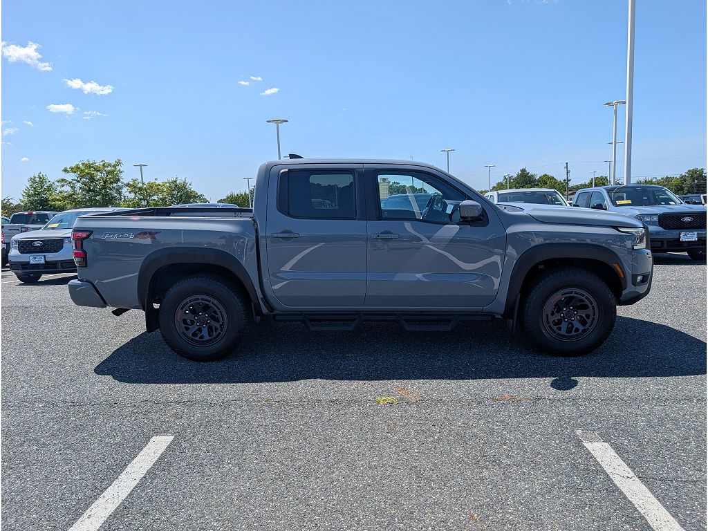 2025 Nissan Frontier