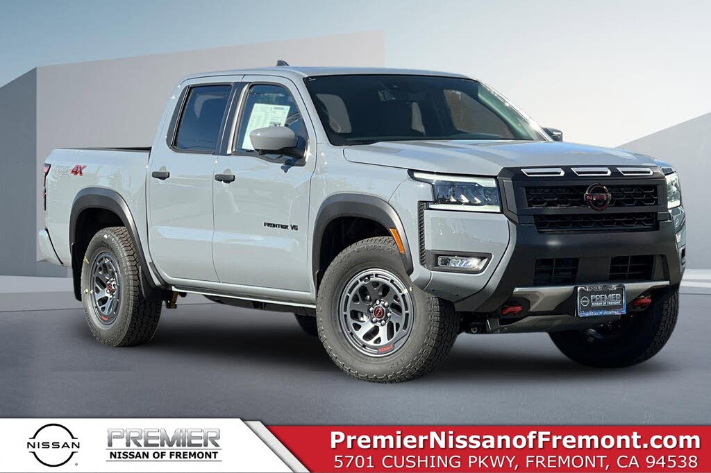 2027 Nissan Frontier SV