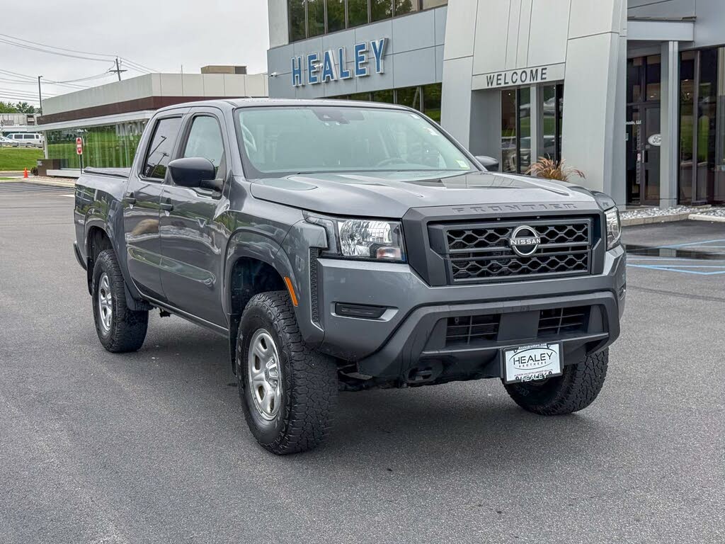 2023 Nissan Frontier SV