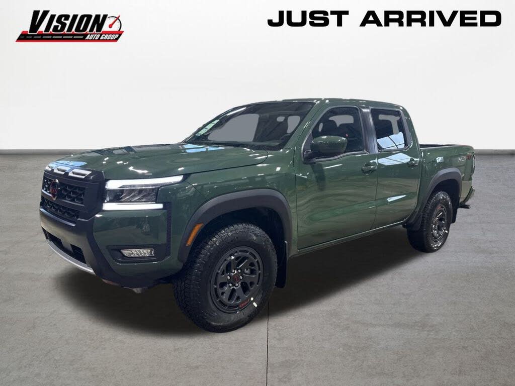 2025 Nissan Frontier SL