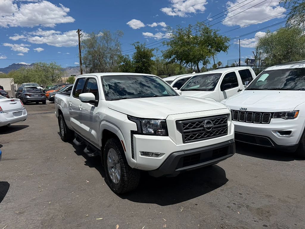 2022 Nissan Frontier SV