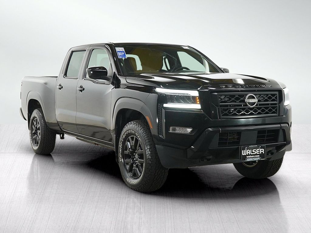 2023 Nissan Frontier SV