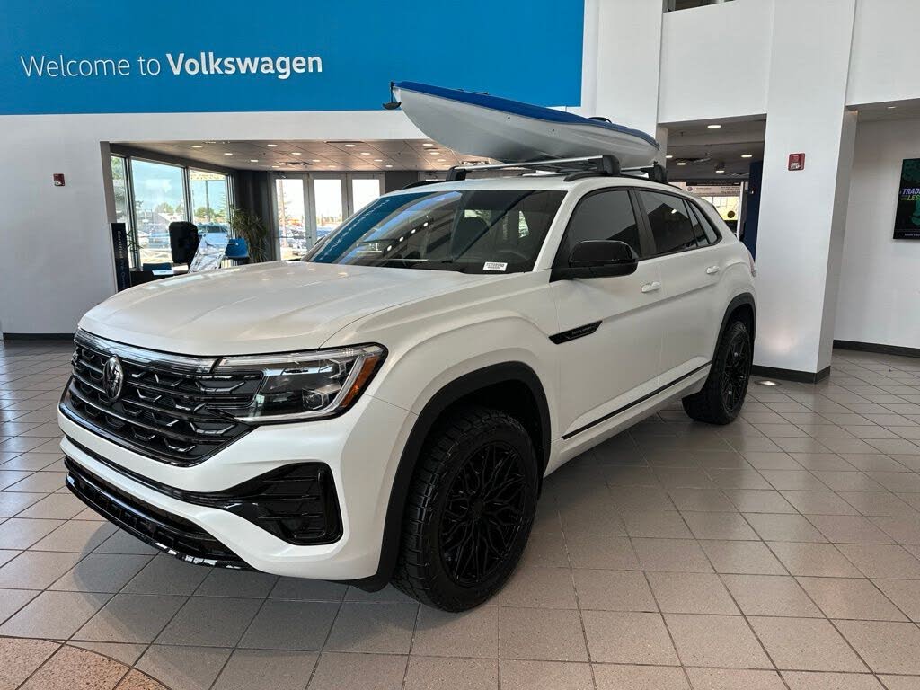 2026 Volkswagen Atlas Cross Sport SEL R-Line Black