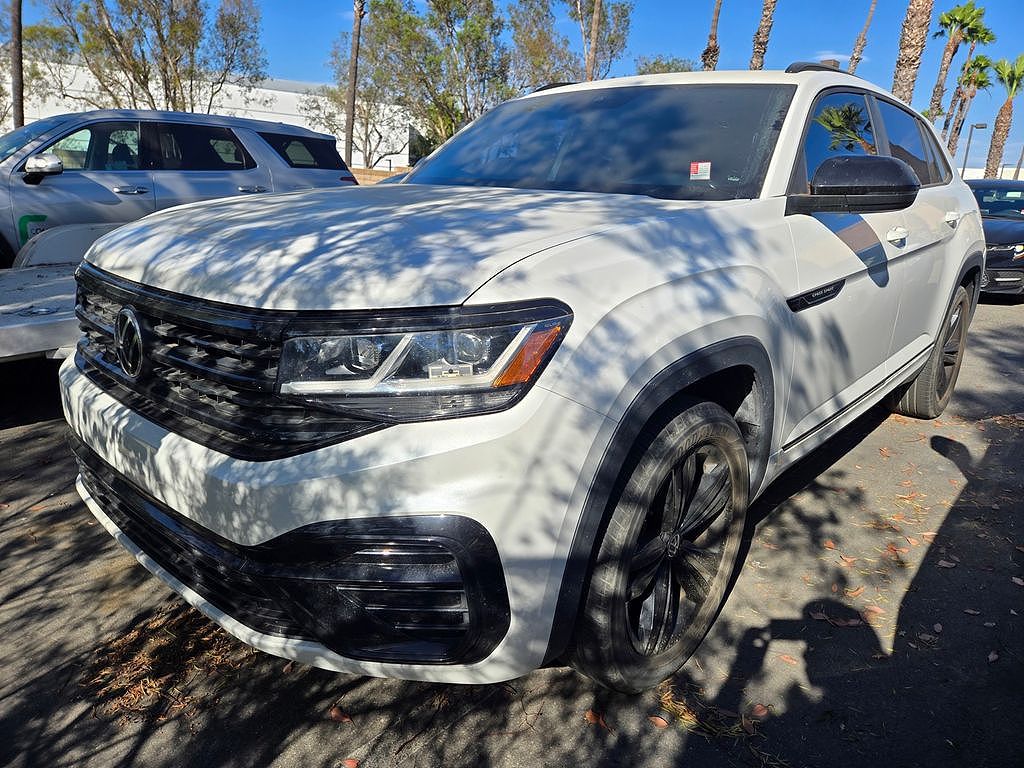 2022 Volkswagen Atlas Cross Sport SEL R-Line Black
