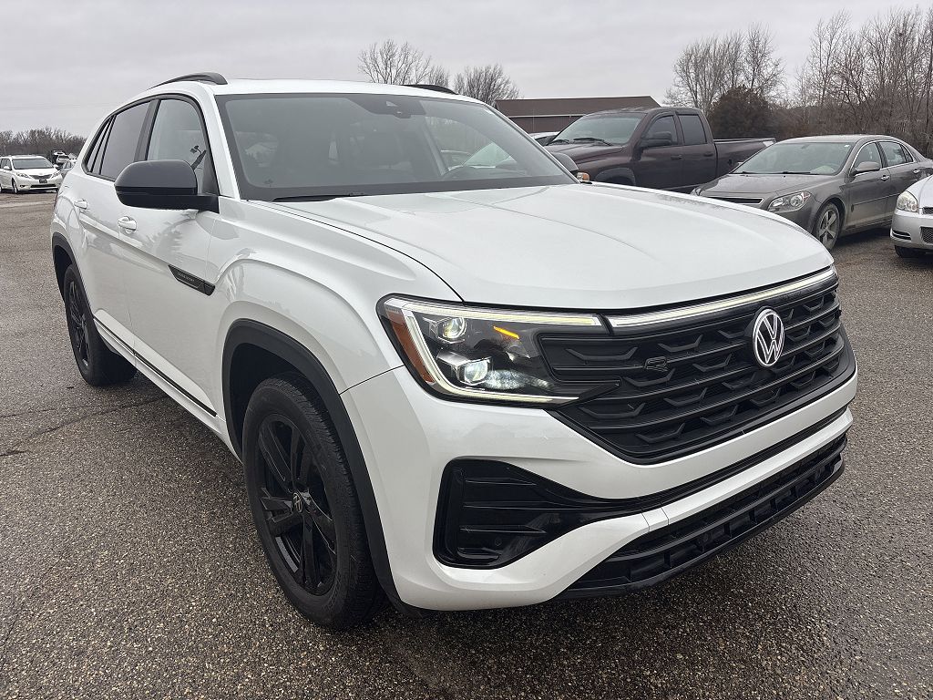 2025 Volkswagen Atlas Cross Sport SEL R-Line Black
