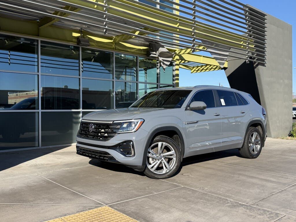 2024 Volkswagen Atlas Cross Sport SEL R-Line