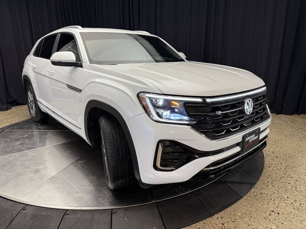 2024 Volkswagen Atlas Cross Sport SEL R-Line