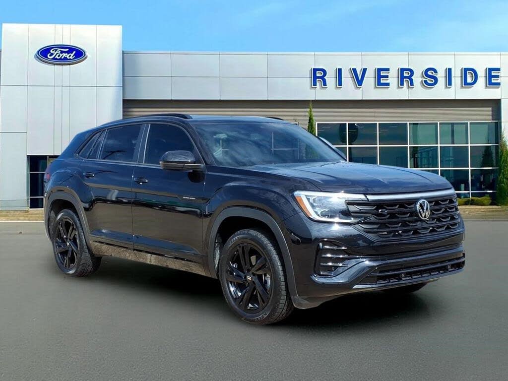 2025 Volkswagen Atlas Cross Sport SEL R-Line Black