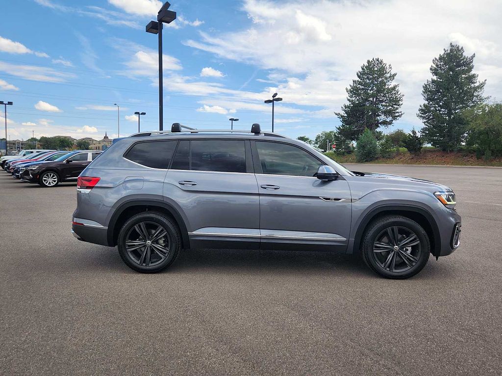 2022 Volkswagen Atlas SEL R-Line