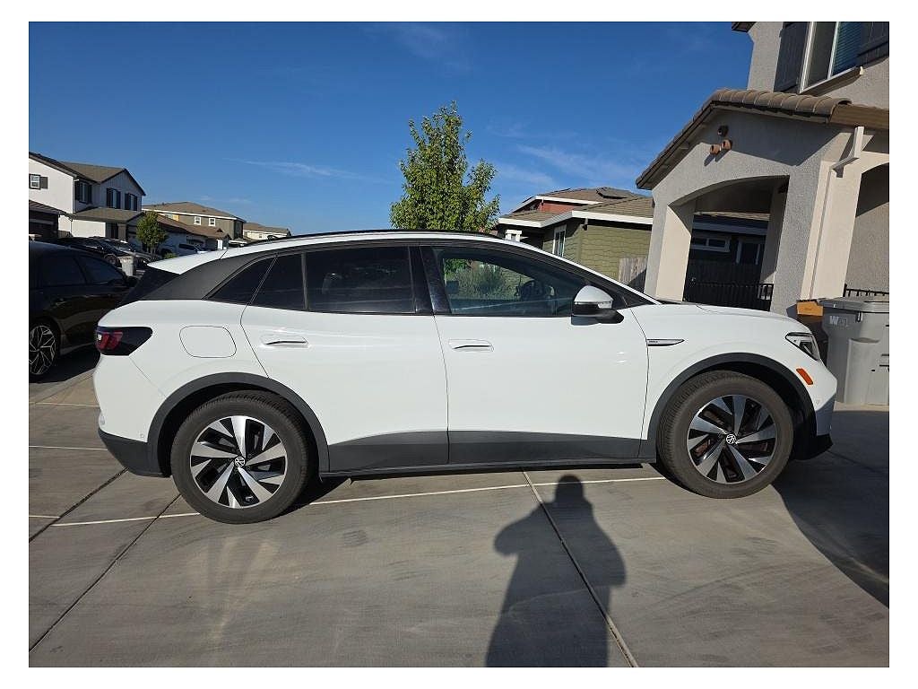 2023 Volkswagen ID.4 photo 1