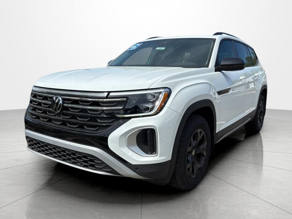 2025 Volkswagen Atlas Peak Edition