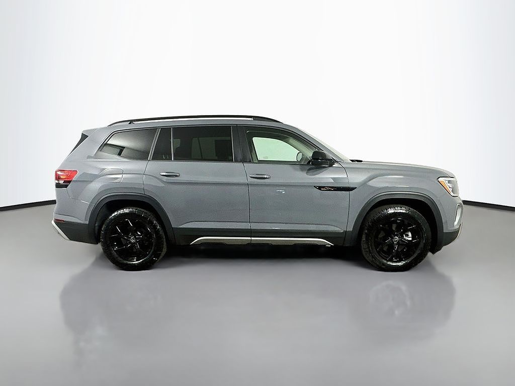 2025 Volkswagen Atlas Peak Edition