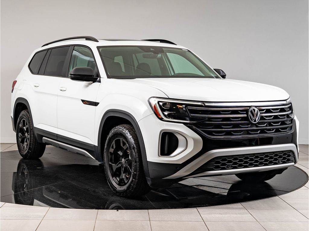 2025 Volkswagen Atlas Peak Edition