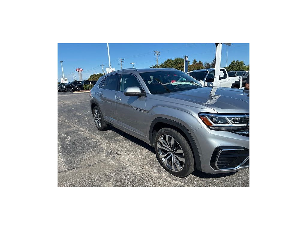 2023 Volkswagen Atlas Cross Sport 3.6L V6 SEL Premium R-Line