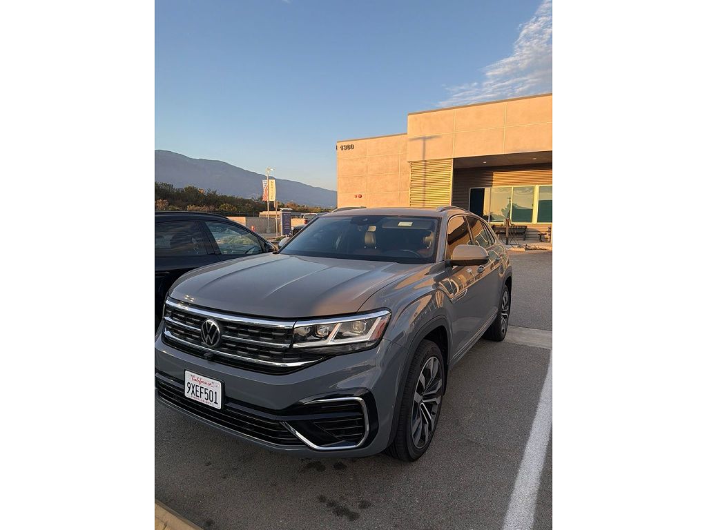 2022 Volkswagen Atlas Cross Sport SEL Premium R-Line