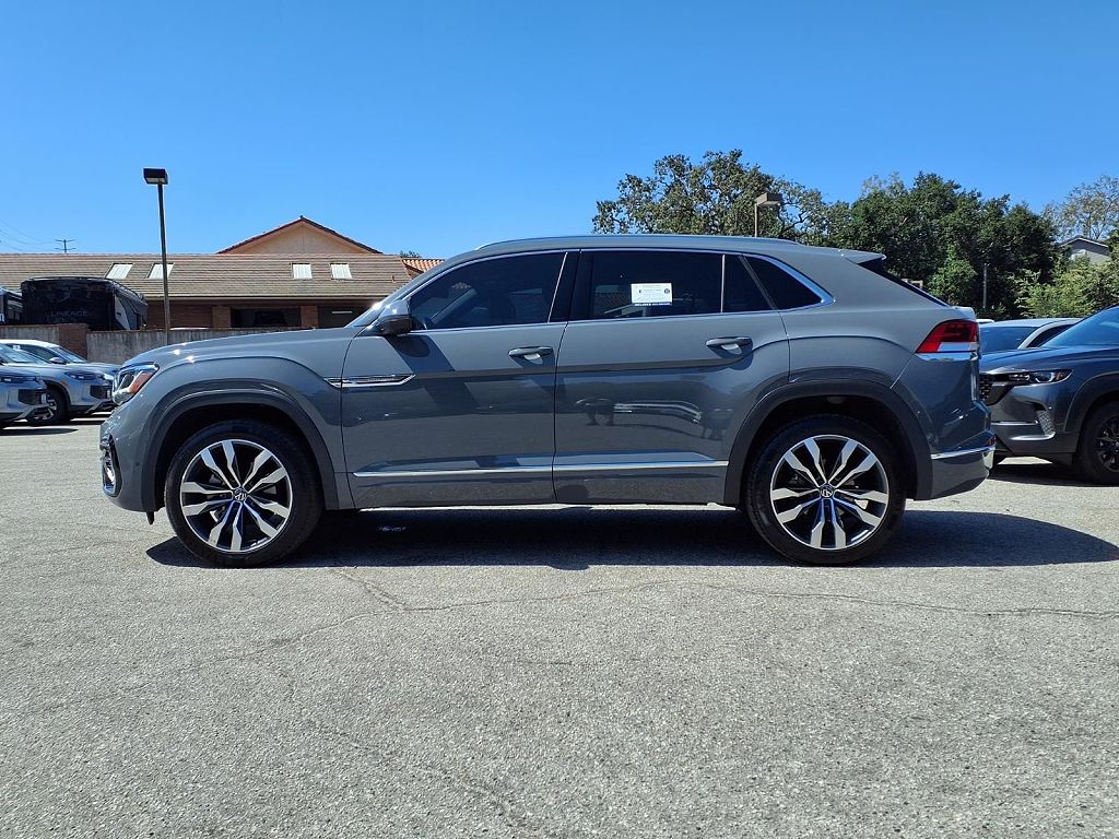 2023 Volkswagen Atlas Cross Sport SEL Premium R-Line